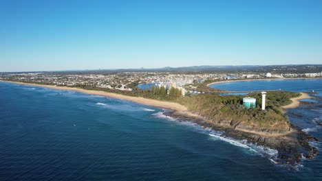 Point-Cartwright-Lighthouse-Marking-The-Entrance-To-The-North-West-Channel-In-Queensland,-Australia