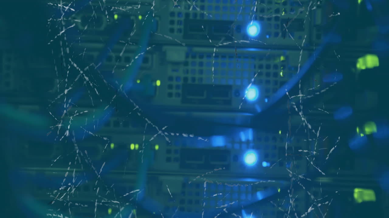 conexiones de red y animación del flujo de datos sobre racks de servidores con luces azules