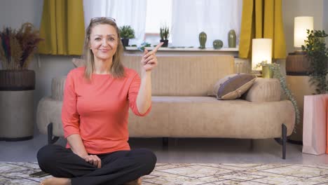 The-woman-promoting-is-looking-at-the-camera-in-surprise.