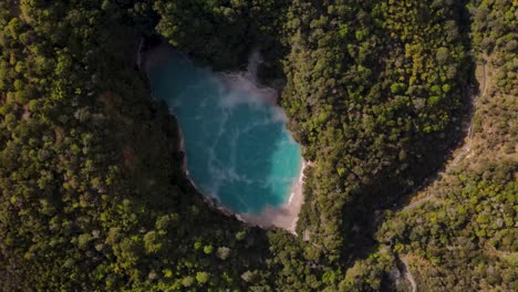 Vista-Aérea-De-Impresionantes-Paisajes-Naturales