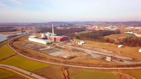 Impresionantes-Imágenes-Con-Drones-En-4k-De-La-Fábrica-De-Azúcar-En-Ormož-Y-Prlekija