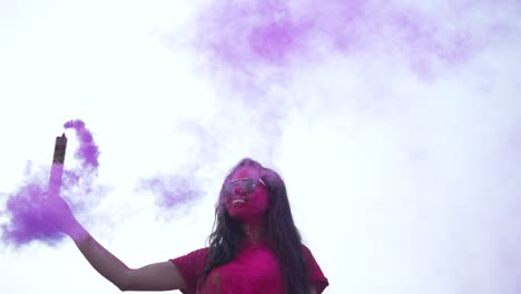 celebración del festival indio de holi en cámara lenta