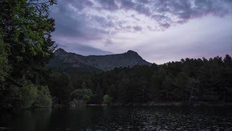 Timelapse-Del-Amanecer-En-El-Embalse-De-La-Barranca