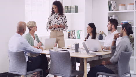 Reunidos-Por-El-Bien-Mayor-De-Los-Negocios