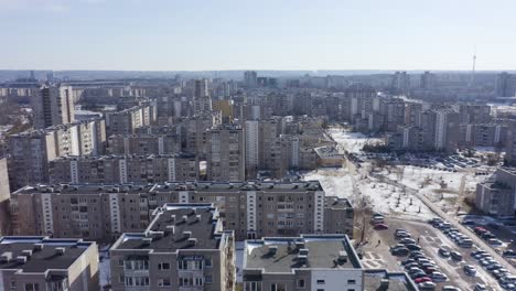 Wohnungsgebäude-Wohnblock-Der-Sowjetzeit-In-Vilnius