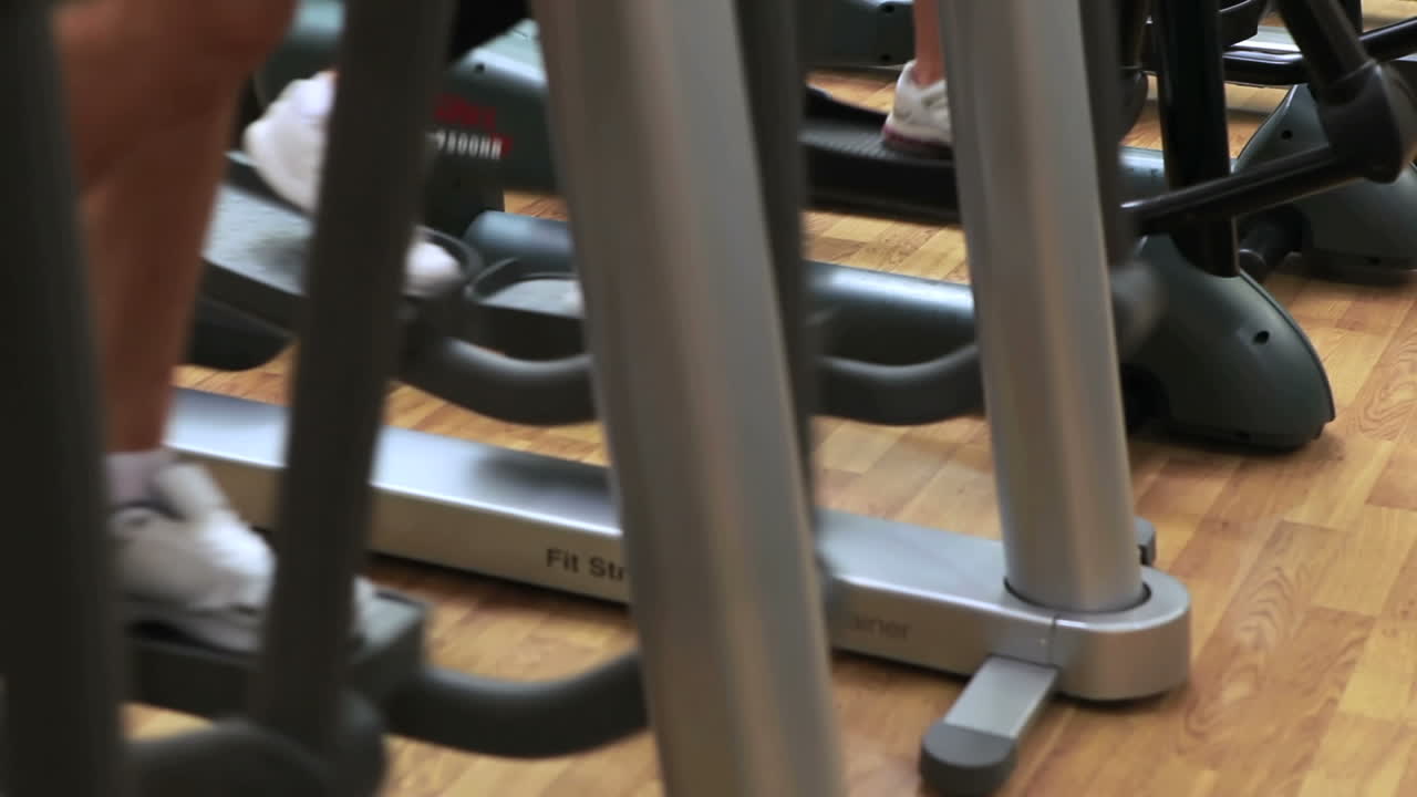 크로스 트레이너