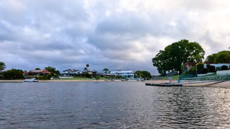 paseo en barco panorámico a través de las aguas de broadbeach