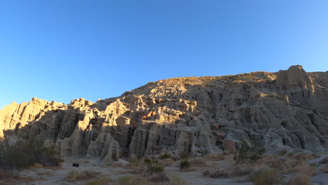 redrock canyon california sate park cobra vida con todas sus complejas formaciones geológicas de arenisca - vista panorámica de paralaje