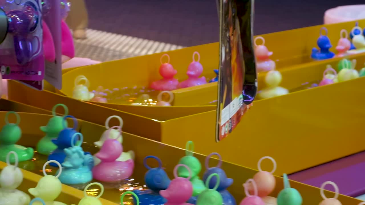 divertido juego de feria: atrapar patitos