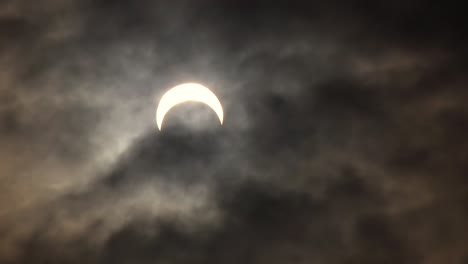 annular eclipse 2023 in idaho with clouds timelapse