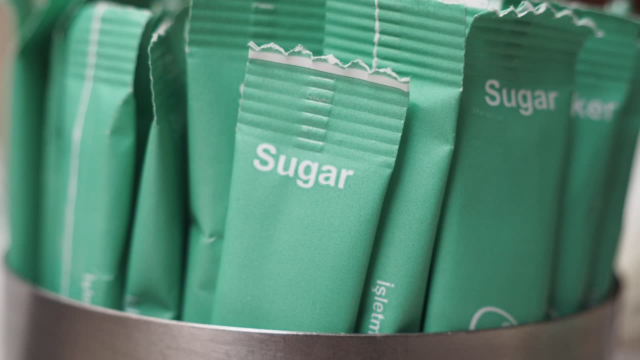 컨테이너에 담긴 설탕 패