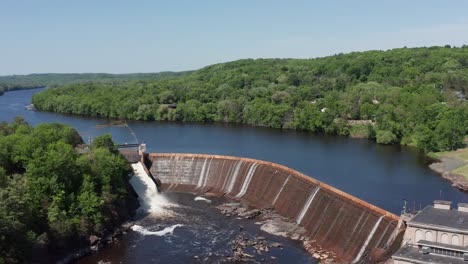 Aerial-close-up-panning-shot-of-the-Saint-Croix-Falls-Hydro-Electric-Dam-in-Wisconsin