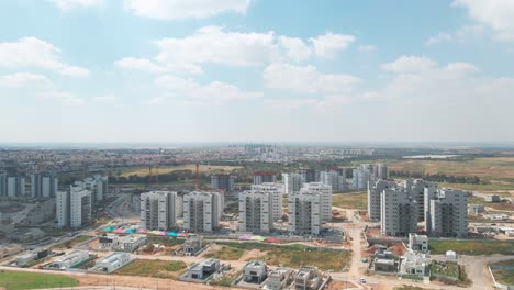 nuevos edificios de barrio en el distrito sur de la ciudad netivot