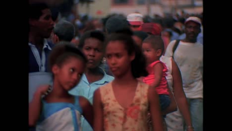 historic street scenes from cuba in the 1980s 19