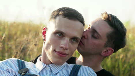 Couple-on-a-date-in-a-flower-field