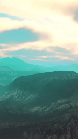 cordillera con nubes