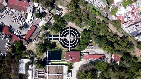 estação de tratamento de água na floresta de chapultepec na cidade do méxico