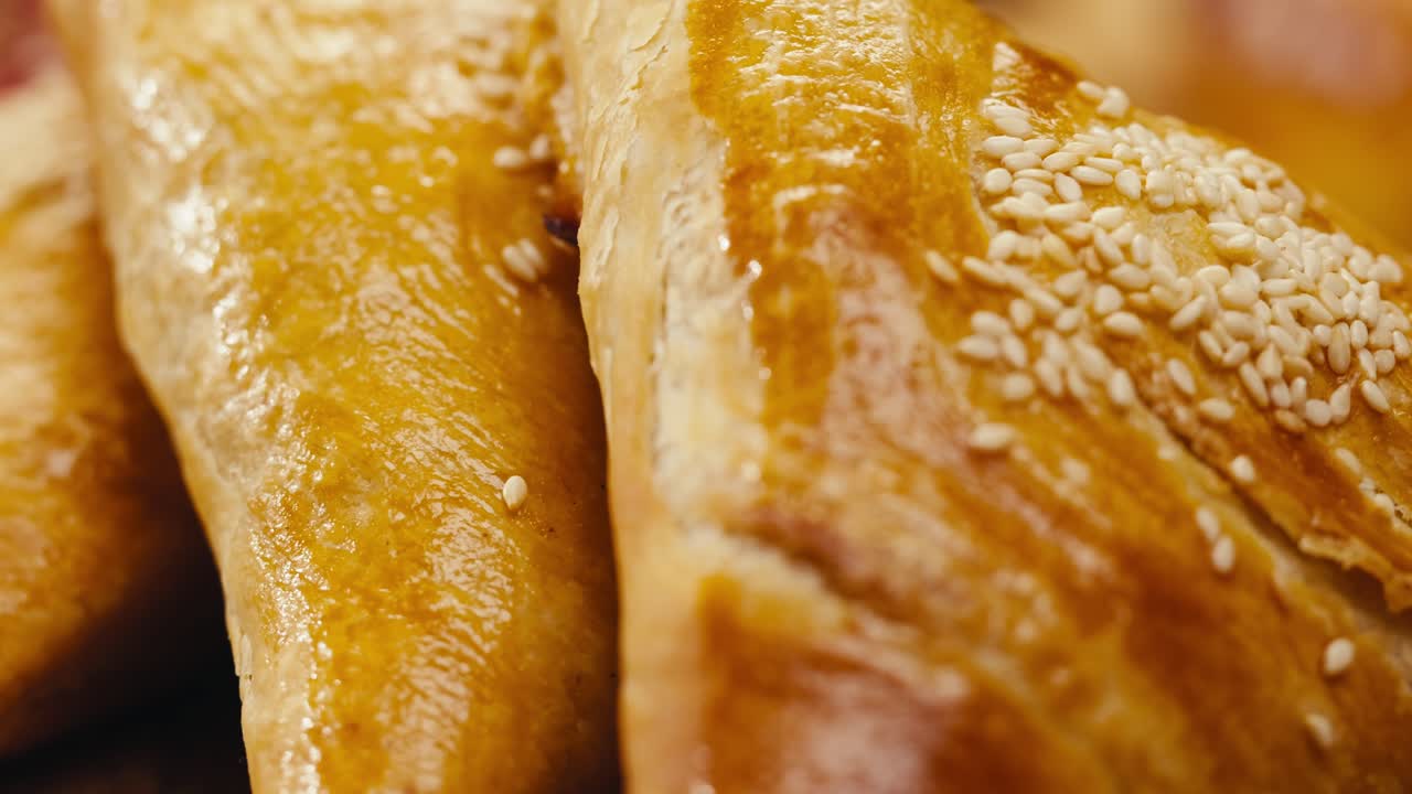 крупный план треугольной выпечки