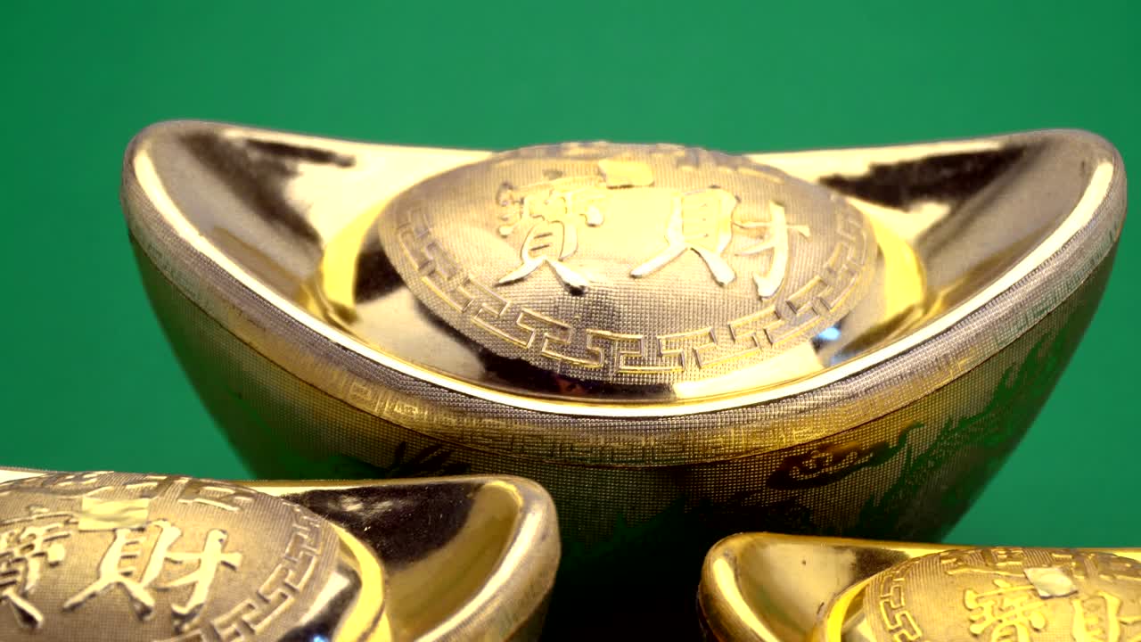 중국 신년 금판이 그린 스크린에