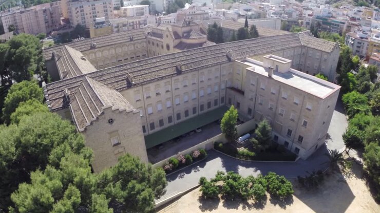 Vista aerea con drone della Cattedrale di Jaén nel