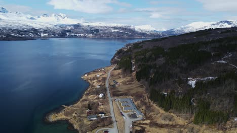 Mountain-Landscape-Surrounding-Gratangen-Fjord-In-Gratangen,-Norway