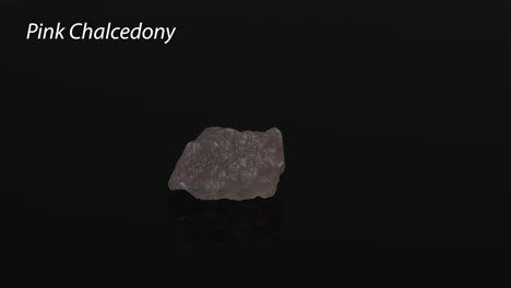 una vista de 360 grados de un espécimen de calcedonia rosa