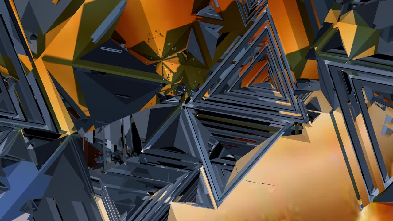 triángulos y pirámides metálicas haciendo patrones.