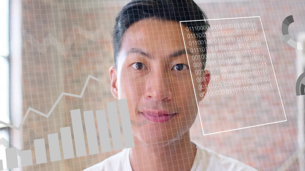 사무실에서 아시아 사업가에 대한 금융 데이터 처리의 애니메이션