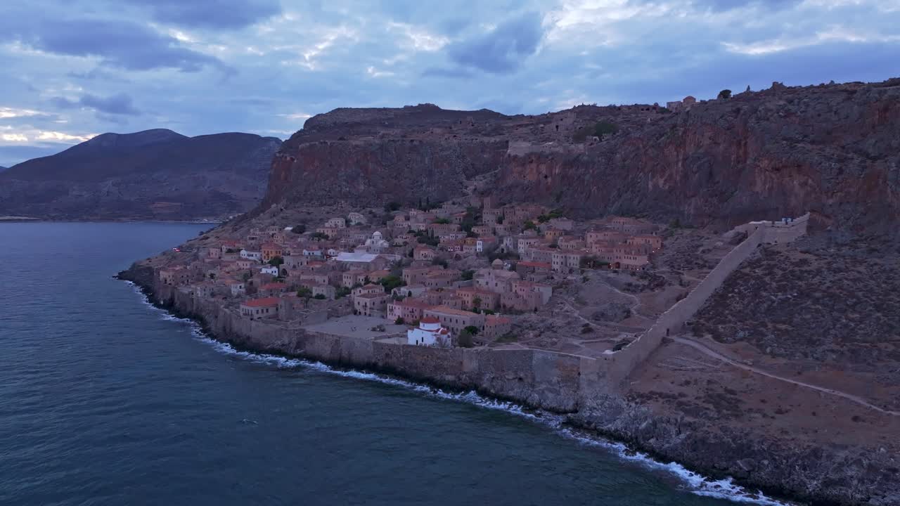 Monemvasia, Mora Yarımadası'nda huzurlu gün batımı