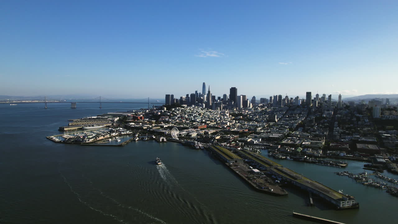 Drone shot overlooking the cityscape of Fisherman&rsquo;s Wharf, in sunny San Francisco