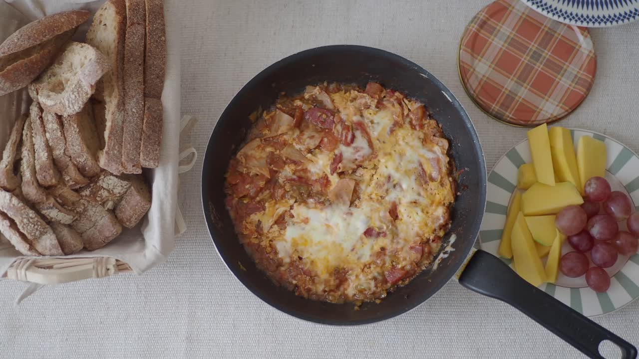 Shakshuka e pane