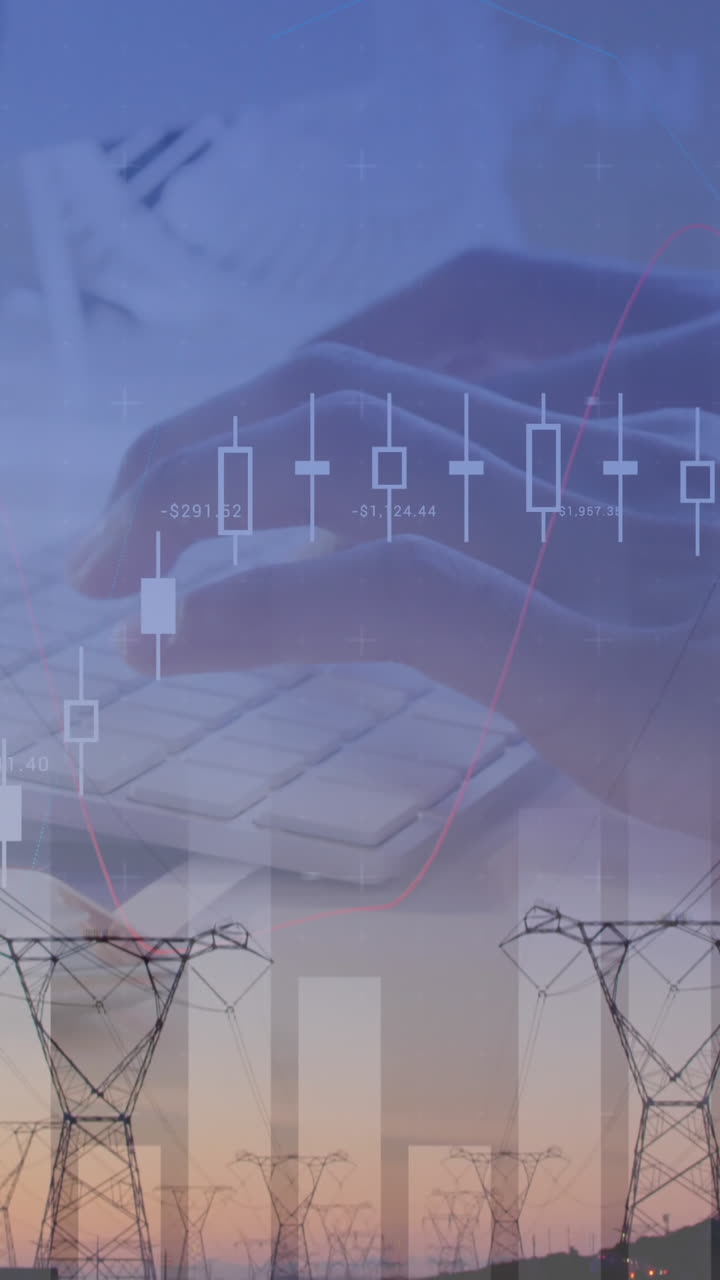 un par de manos escribiendo en un teclado 4k