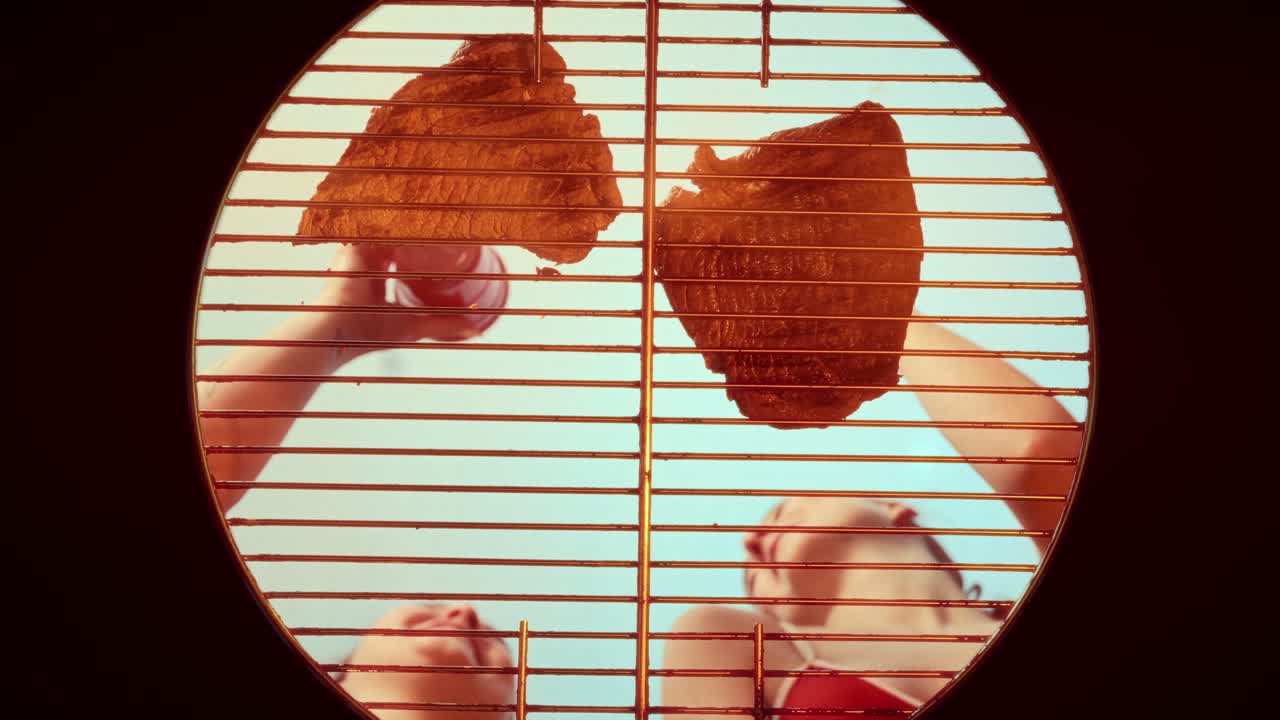 친구들이 스테이크를 구워요