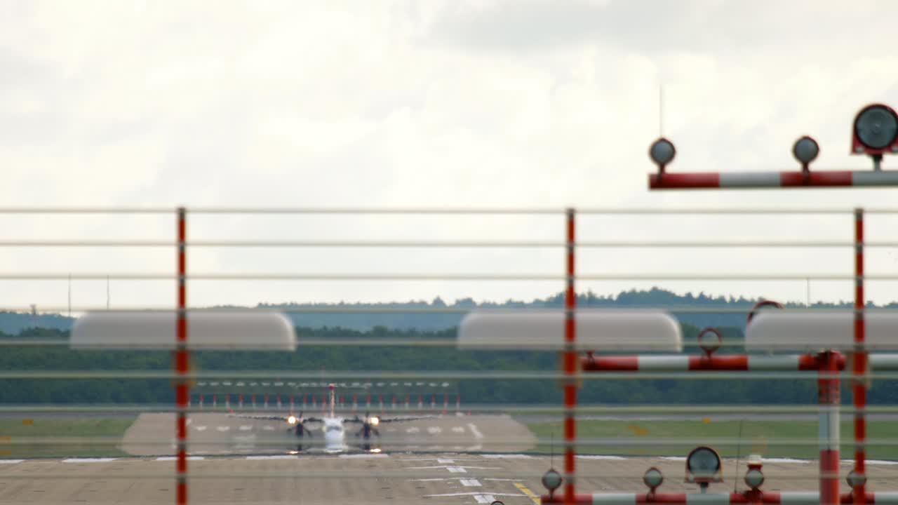 터보 프로프 비행기 출발