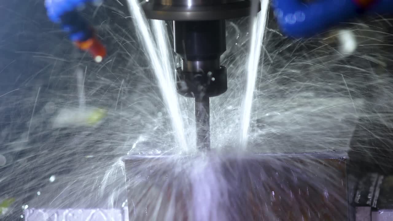 macchina di fresatura cnc per la lavorazione dei metalli.