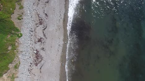 vista de pájaro de la playa de arena de gales
