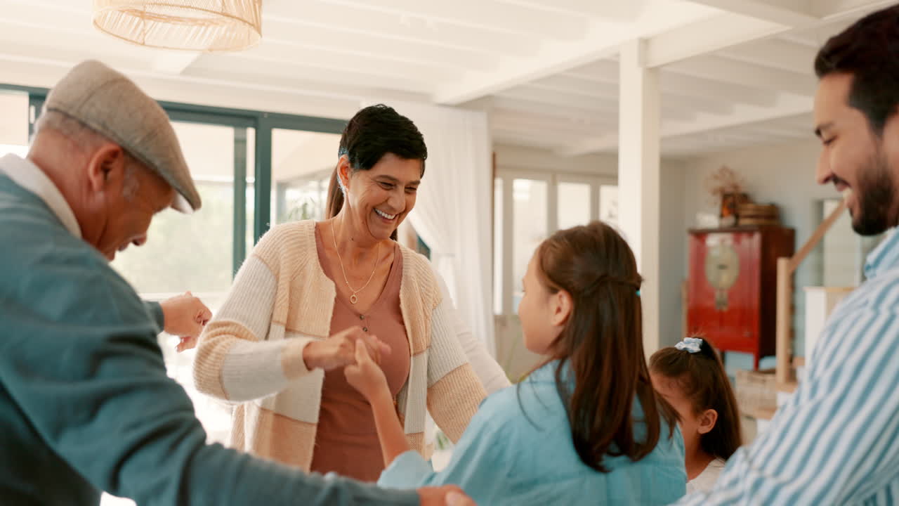 행복한 큰 가족, 춤과 축제