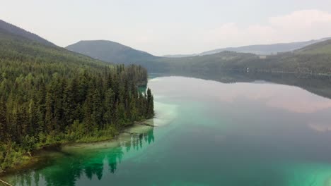 un refugio natural: el encantador desierto del lago johnson