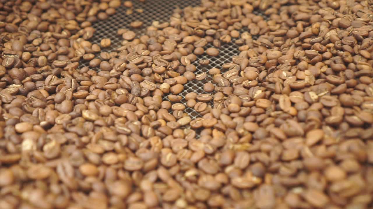 máquina de fuego para tostar café de la vieja escuela