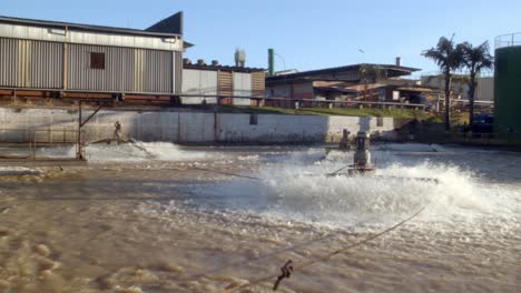 Wasserreinigungsprozess-Im-Wasserrecycling--Und-Aufbereitungsbecken