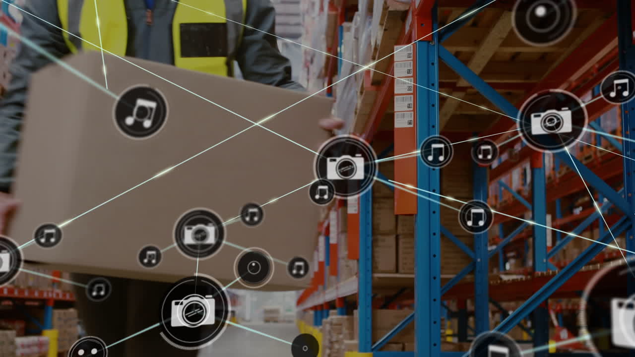 animación de una red de iconos sobre un trabajador caucásico recogiendo una caja de un estante del almacén.