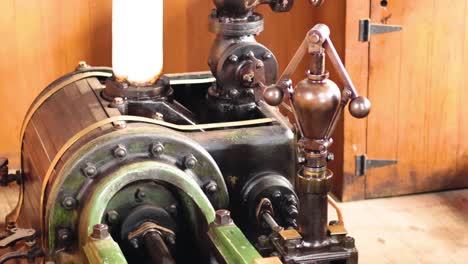 mechanical valve in motion at sovereign hill