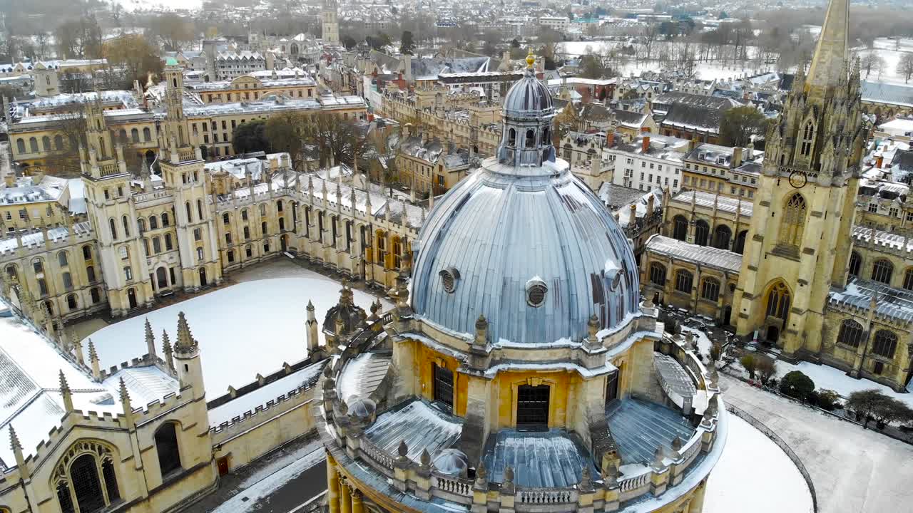 영국 옥스퍼드 시내의 공중 사진