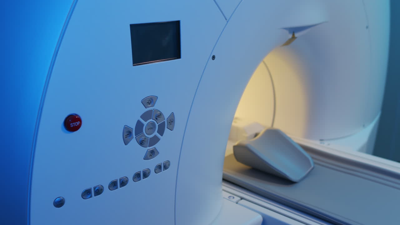 Pannello di controllo sullo scanner MRI