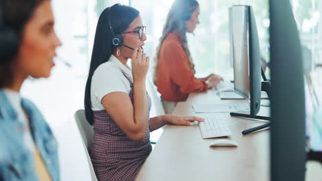 Call-center-woman,-dance-and-happy-in-office