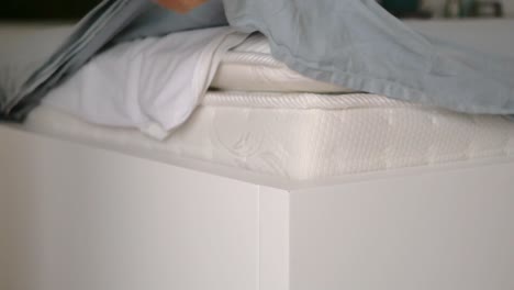 haciendo una cama