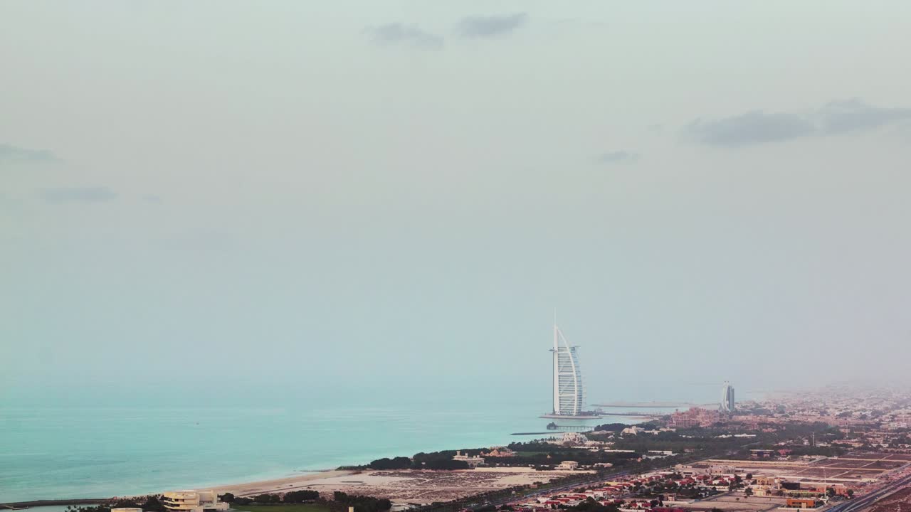 트와일라이트 두바이 마리나 세계적인 호텔 지붕 패노라마 4k 타임스 아랍에미리트