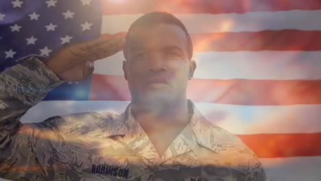 bandera americana detrás del hombre militar