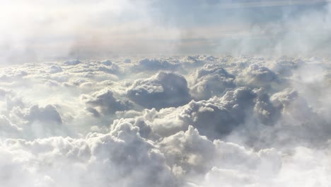 Cumulus-Wolke,-Sicht-Von-Oben-Cumulus-Wolke-Bei-Klarem-Himmel