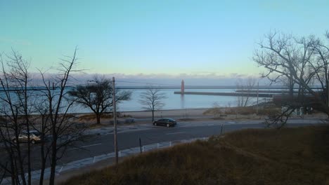 Rising-over-the-Horseshoe-are-in-Muskegon-to-show-Lake-Michigan